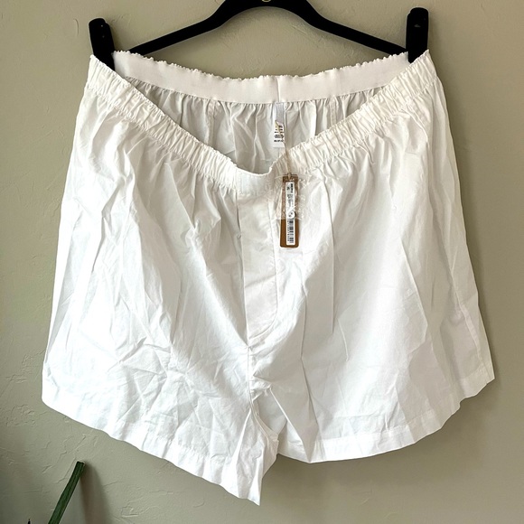 🤍SKIMS UNISEX COTTON POPLIN SLEEP SHORTS IN SNOW 2X - Picture 6 of 7